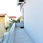 Sun Apartment