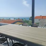 Sun Apartment *